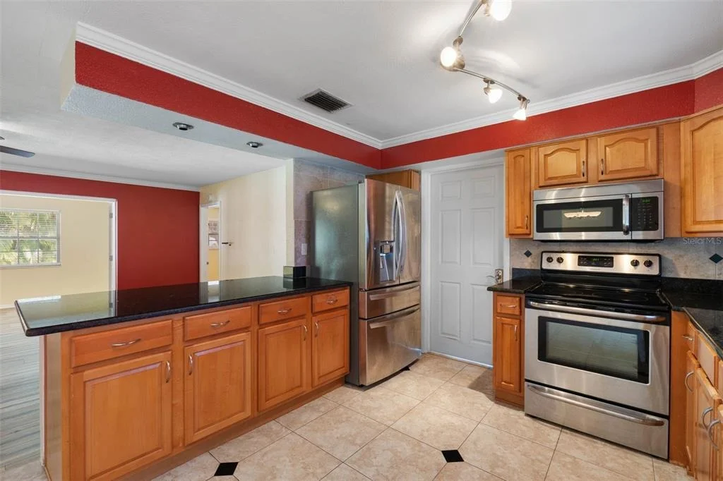 Photo of 14331 APACHE AVENUE