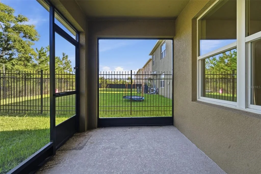 Photo of 895 LAZIO CIRCLE