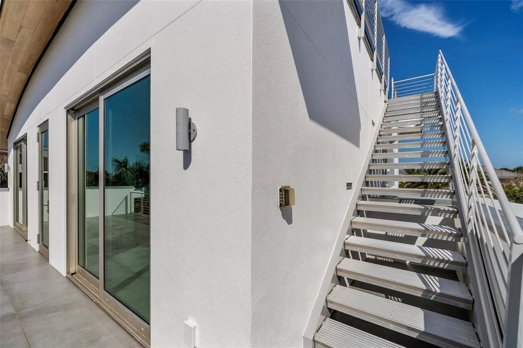 Photo of 1365 HARBOR DRIVE