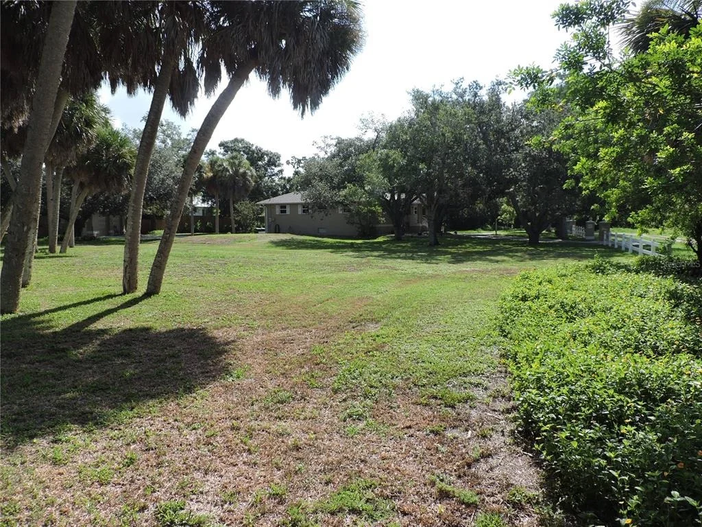 Photo of 905 COLONIAL ROAD
