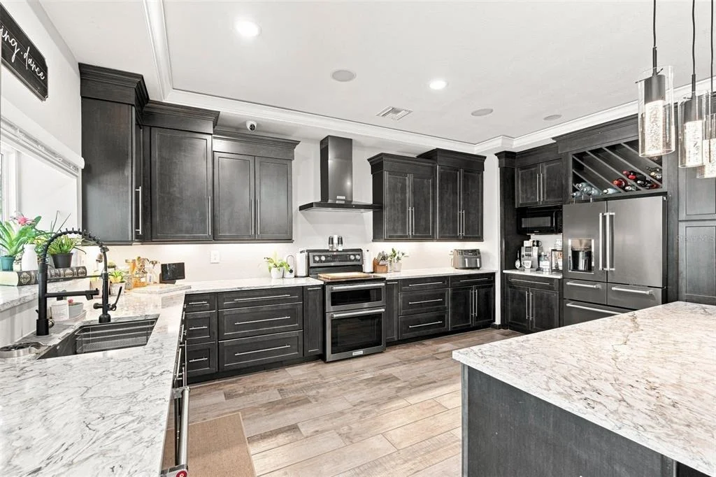 Photo of 2424 HARBOUR DRIVE