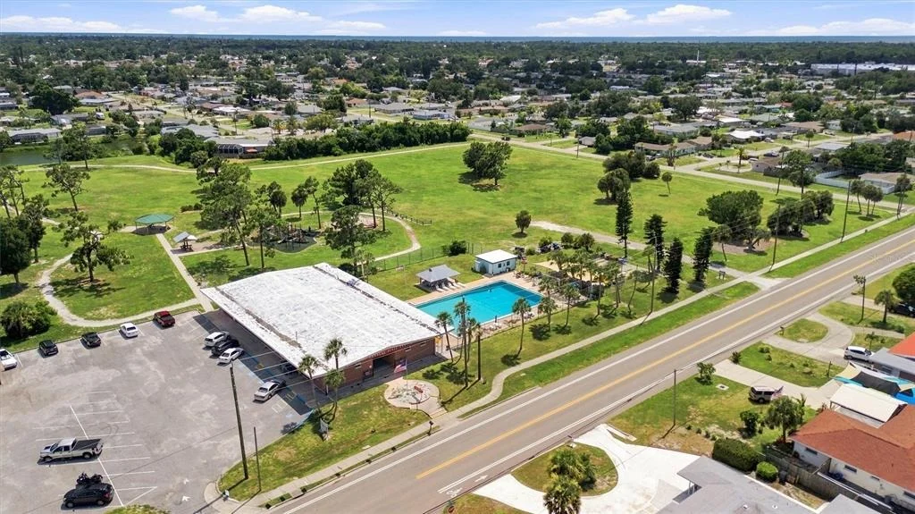 Photo of 352 LAKE ROAD