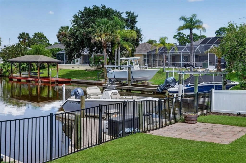 Photo of 16 CHERRYTREE COURT