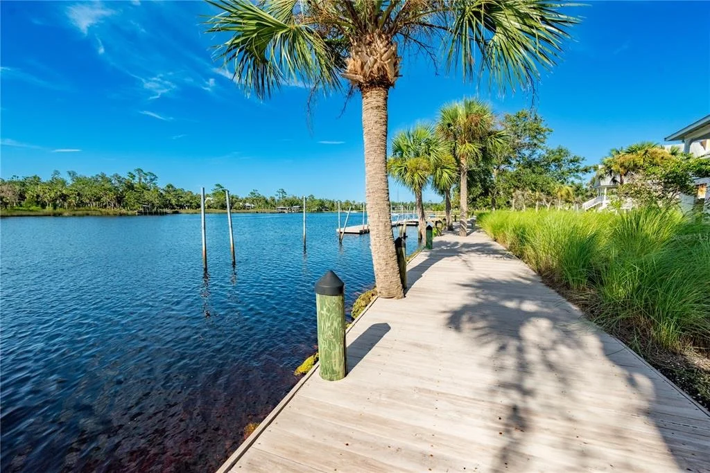 Photo of 1410 SE MAGNOLIA DRIVE