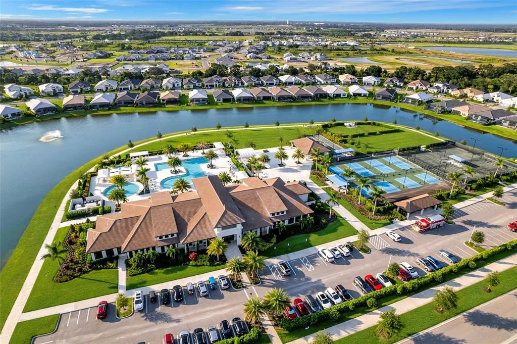 Photo of 4925 SURFSIDE CIRCLE
