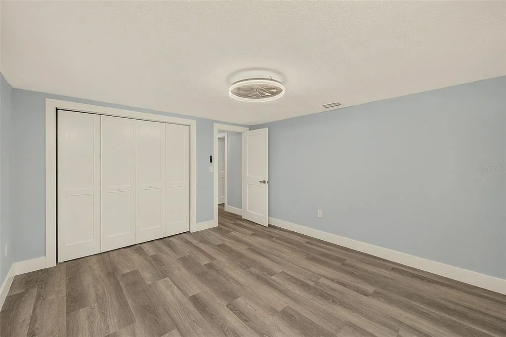 Photo of 1595 OAK LANE