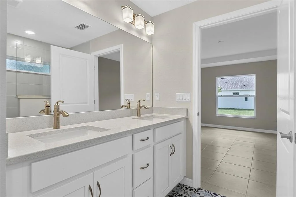 Photo of 52 ROXBORO DRIVE