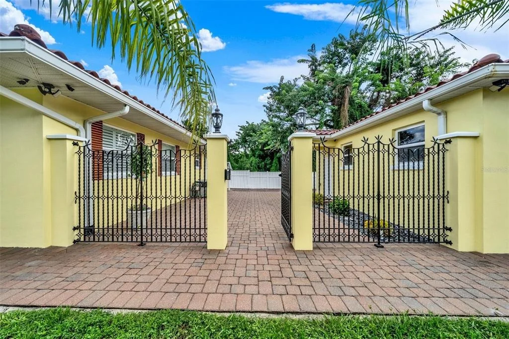 Photo of 123 SUNRISE BOULEVARD