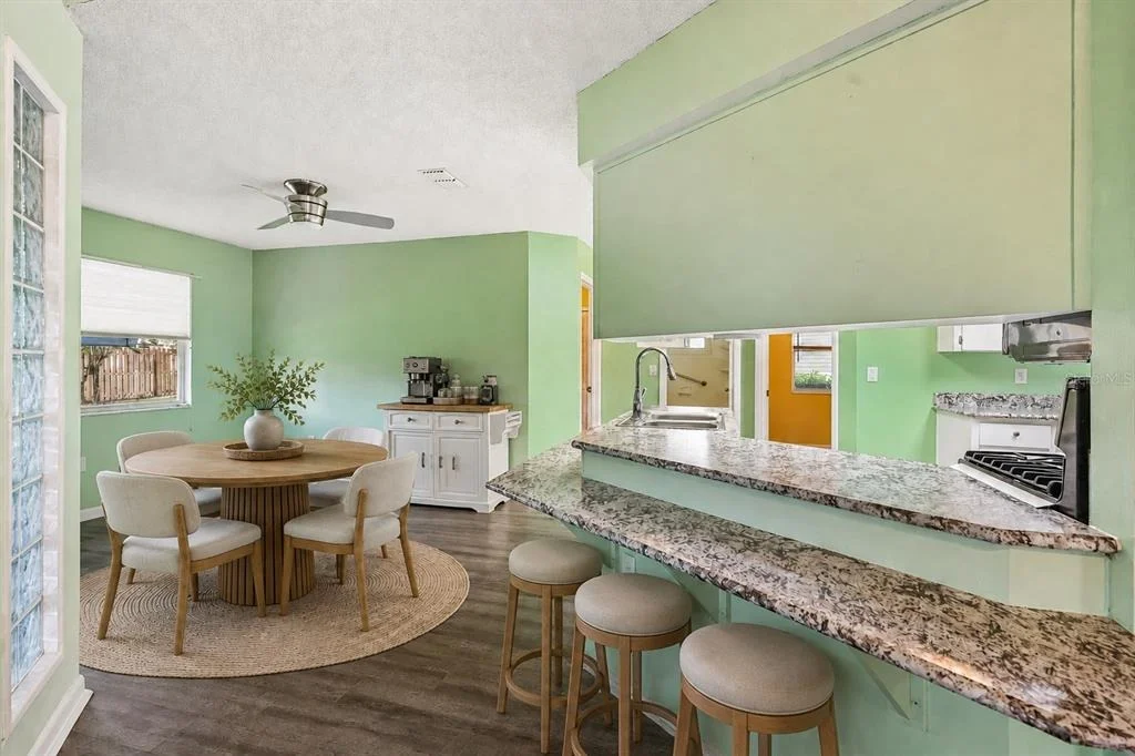 Photo of 1607 SELKIRK DRIVE