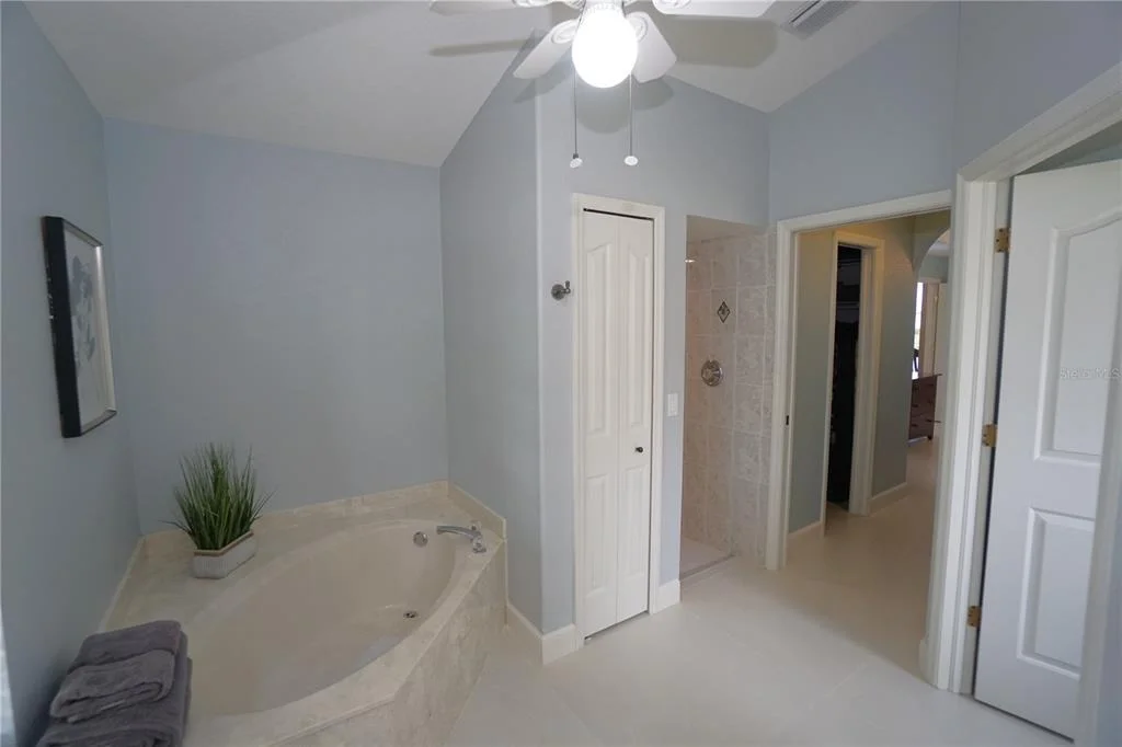Photo of 17123 BARCREST LANE