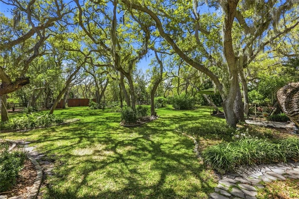 Photo of 10785 DANIELLE DRIVE