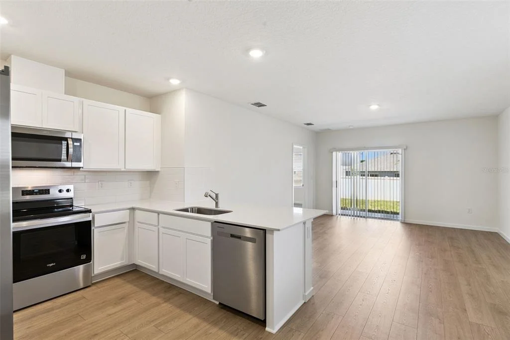 Photo of 1030 COMMONS WAY