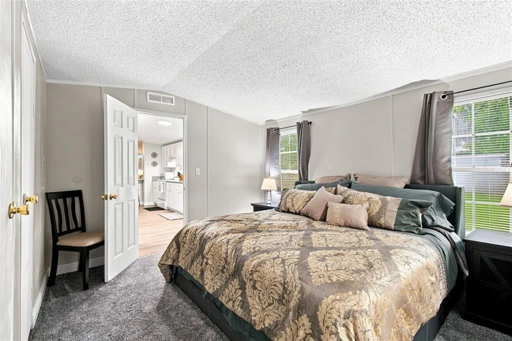 Photo of 8823 E MILLPOINT ROAD
