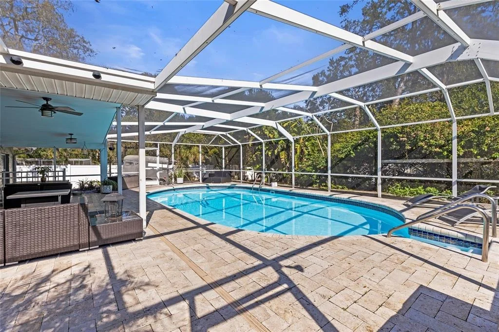 Photo of 5657 OCEANIC ROAD
