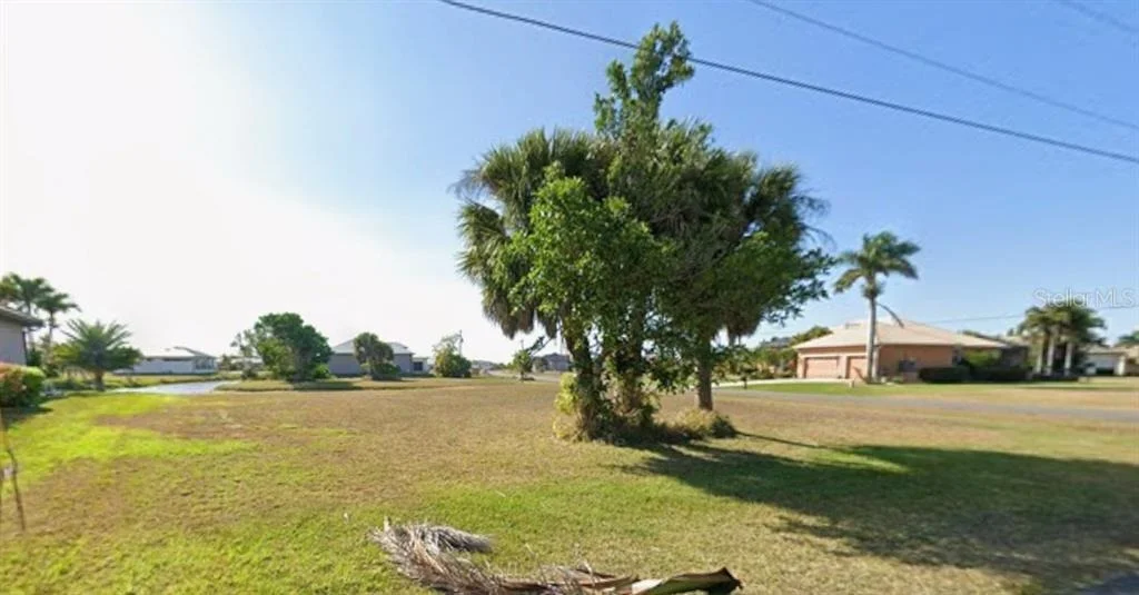 Photo of 17247 CARROWAY LANE