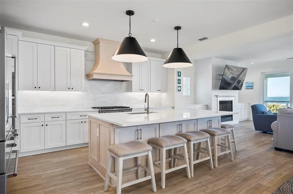 Photo of 200 SURFVIEW LANE