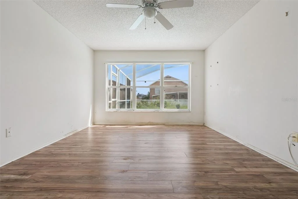 Photo of 523 ROCHESTER LOOP