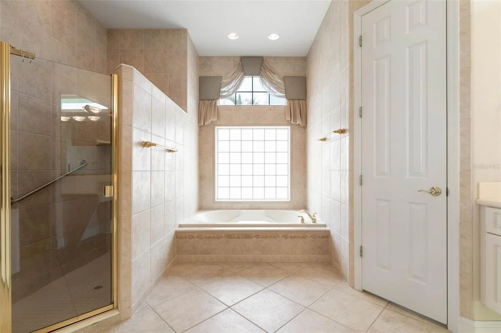 Photo of 1023 HAMPSTEAD LANE