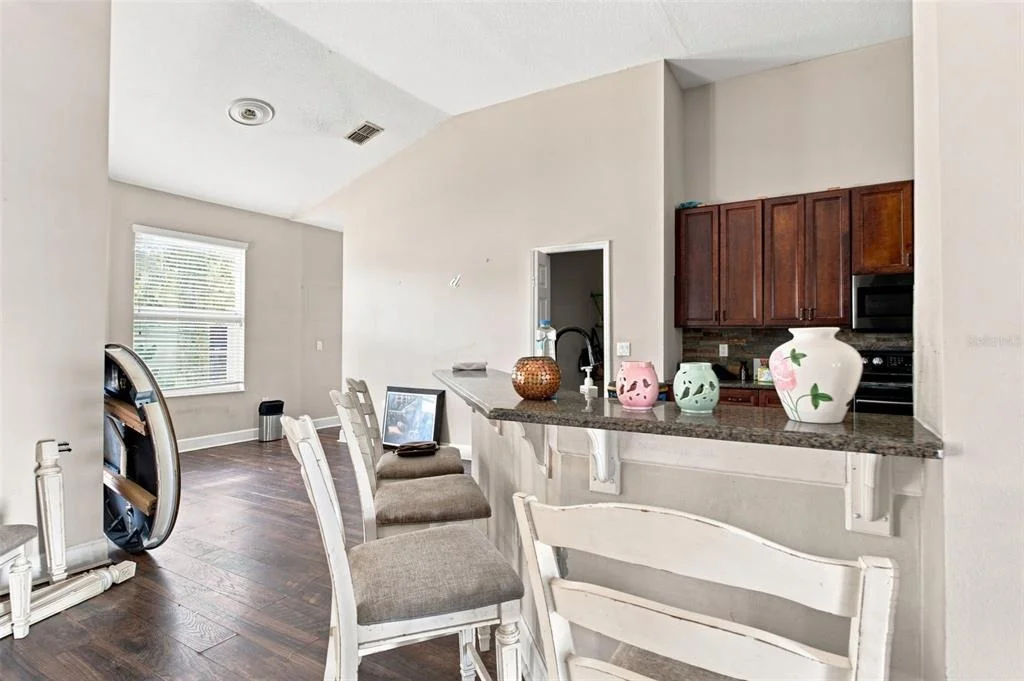 Photo of 5598 THORNGROVE WAY