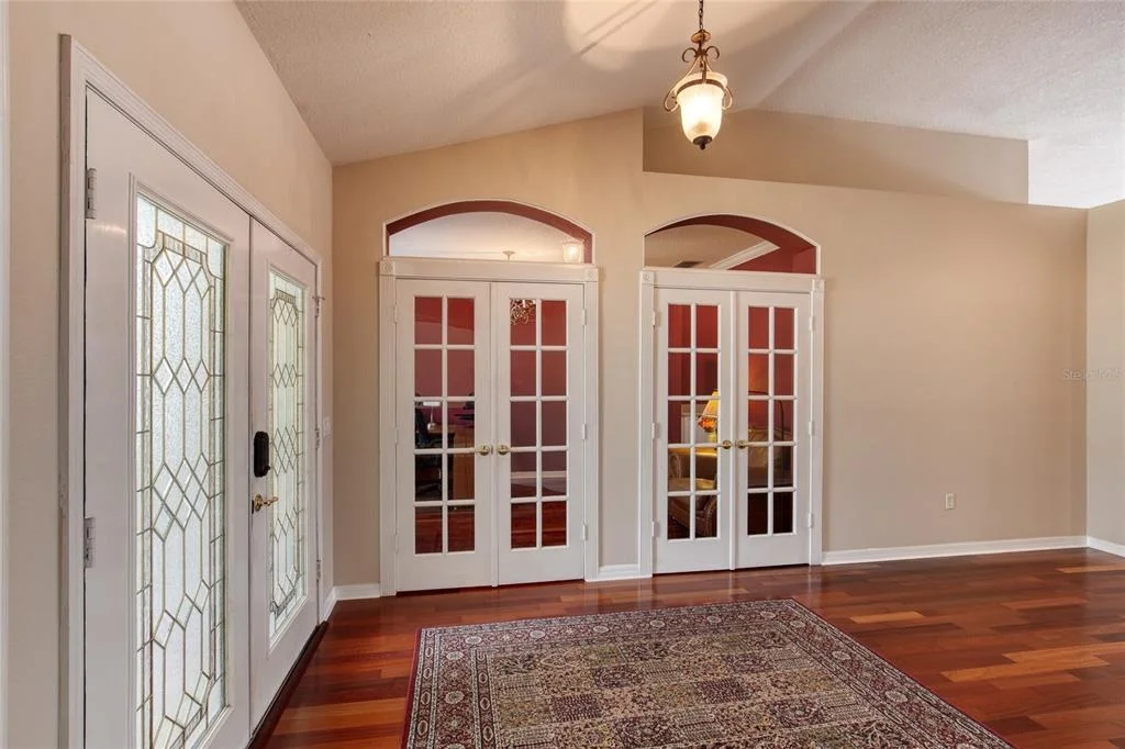 Photo of 5 WATERCLIFF LANE