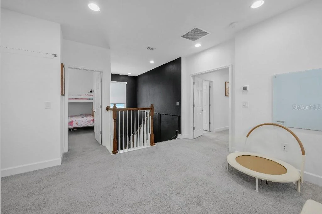 Photo of 6135 VOYAGERS PLACE