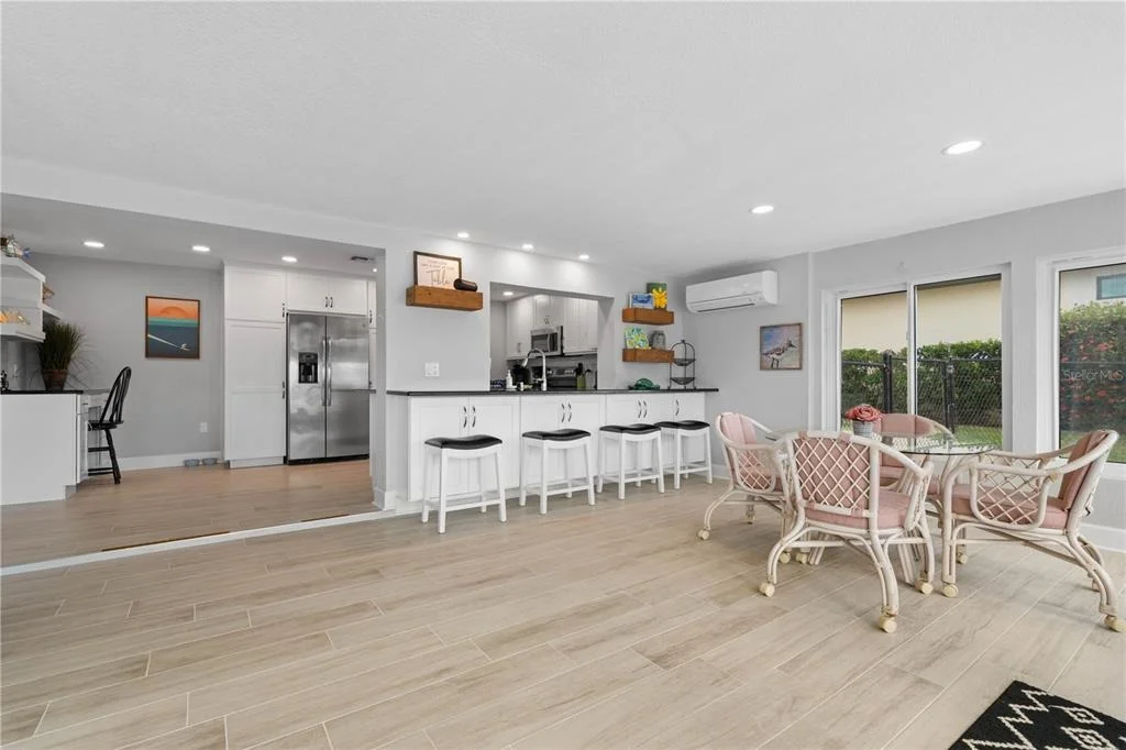 Photo of 2211 PALM TREE DRIVE
