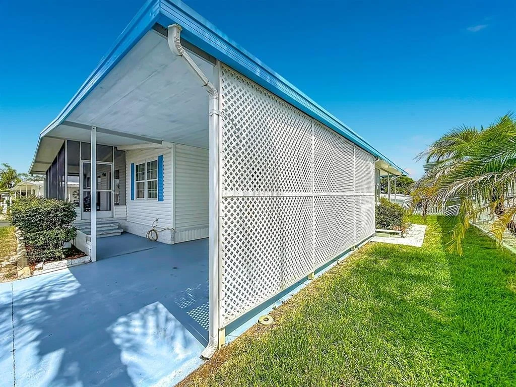 Photo of 176 SUNSET DRIVE