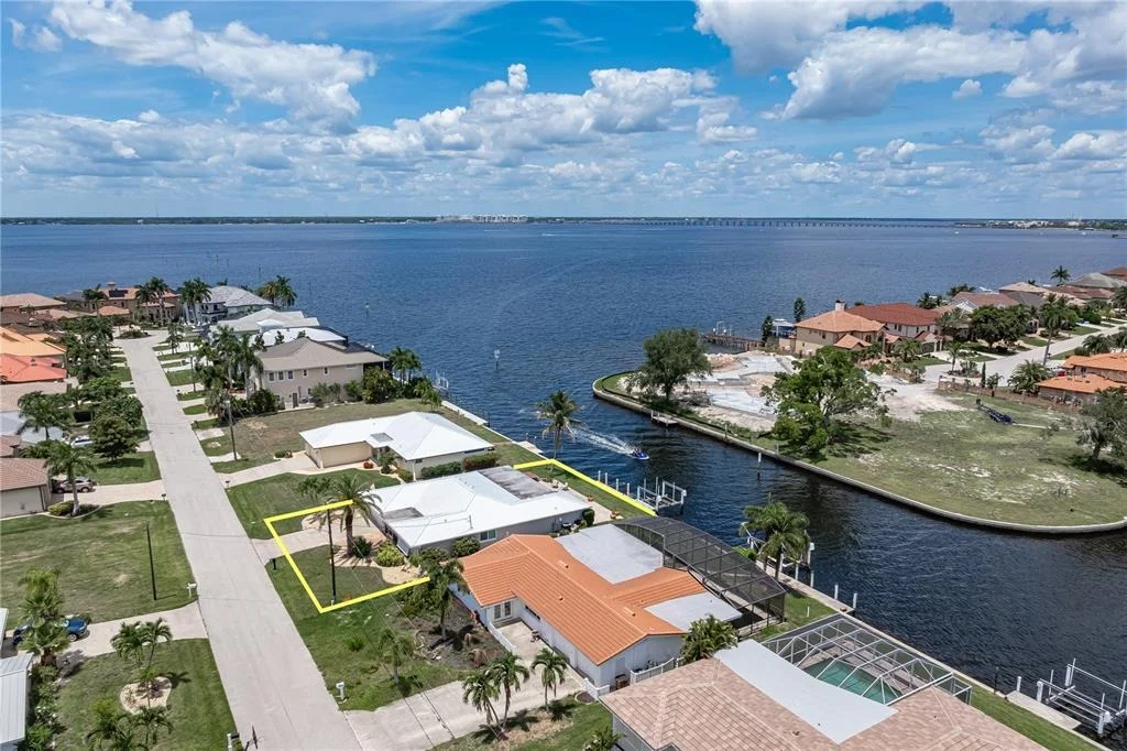 Photo of 2211 PALM TREE DRIVE