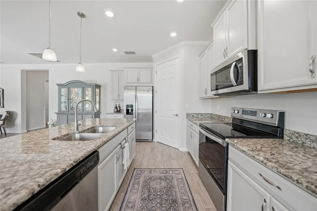 Photo of 25091 PALISADE ROAD