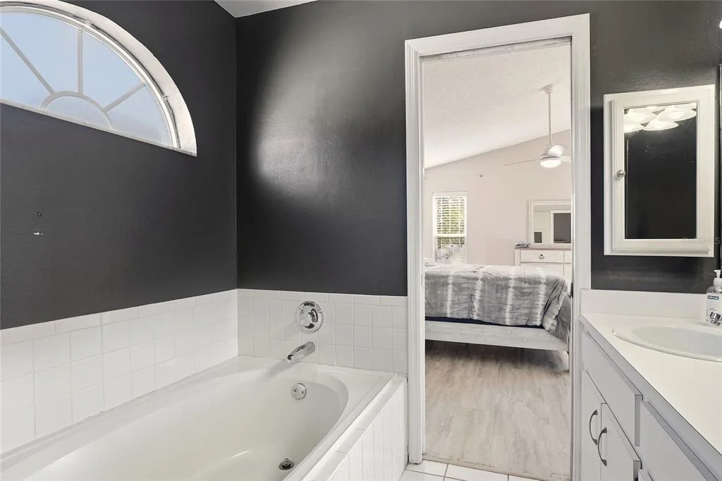 Photo of 412 EMERALD COVE LOOP