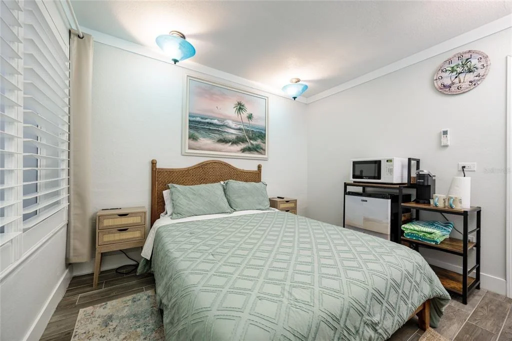 Photo of 7 NEPTUNE PARK DR.