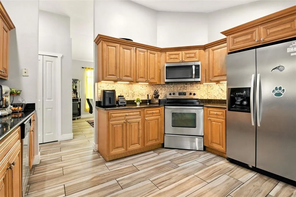 Photo of 6084 BROOKHILL CIRCLE