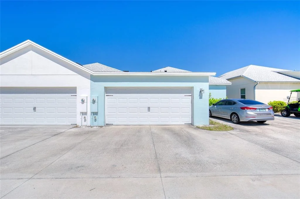 Photo of 444 LIME AVENUE