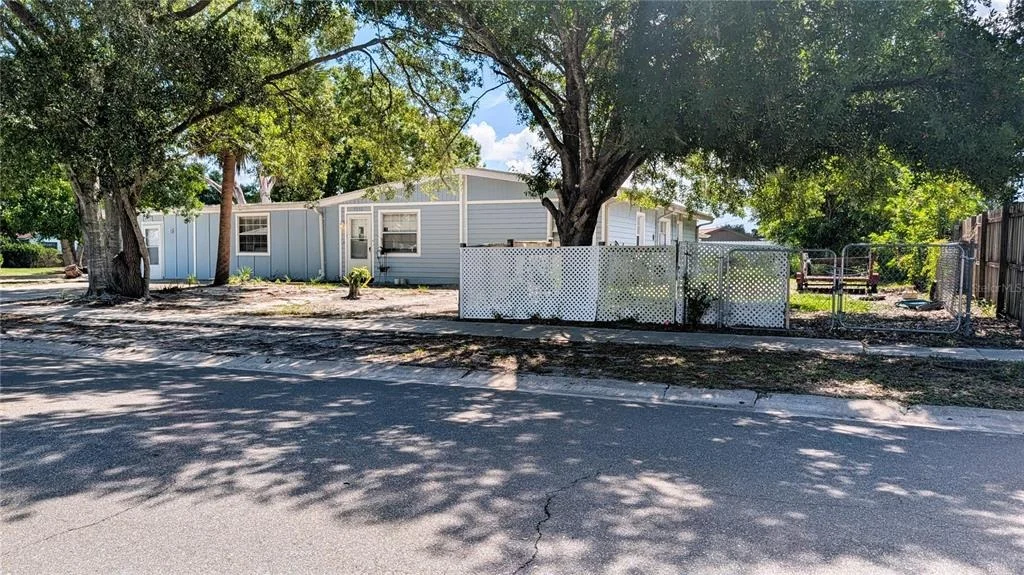 Photo of 5350 CASTLEMAN DRIVE