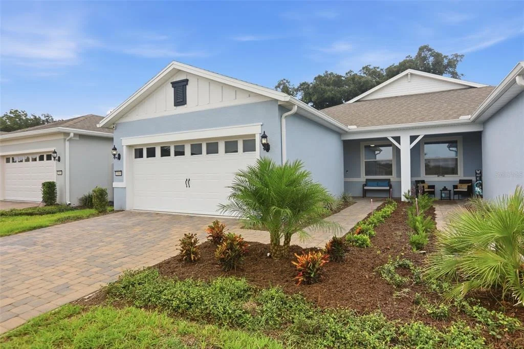 Photo of 13640 SPLASHING ISLA DRIVE