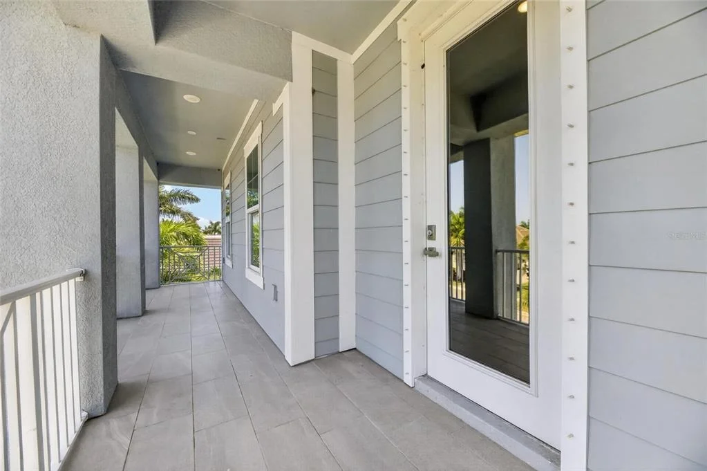 Photo of 825 MANNS HARBOR DRIVE