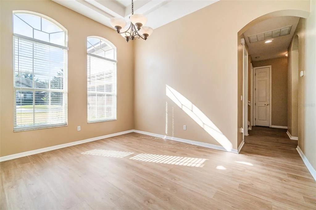 Photo of 6220 HEDGESPARROWS LANE