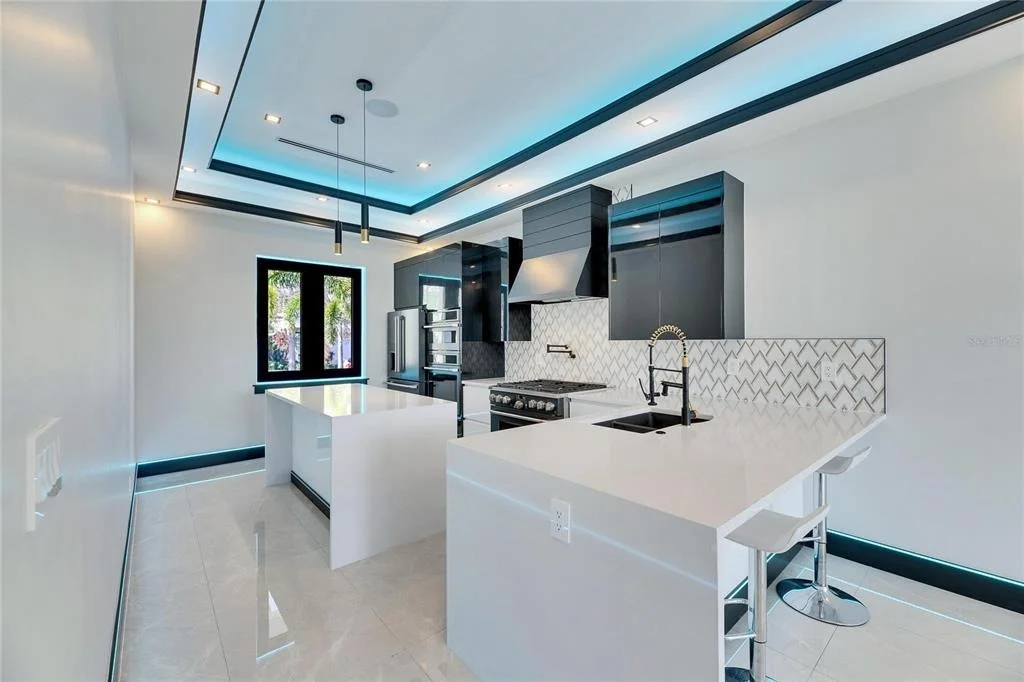 Photo of 6538 SIMONE SHORES CIRCLE