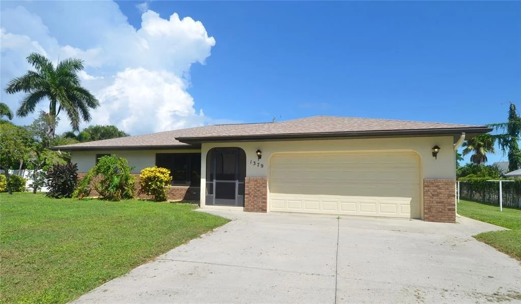 Photo of 1379 EVEREST ROAD