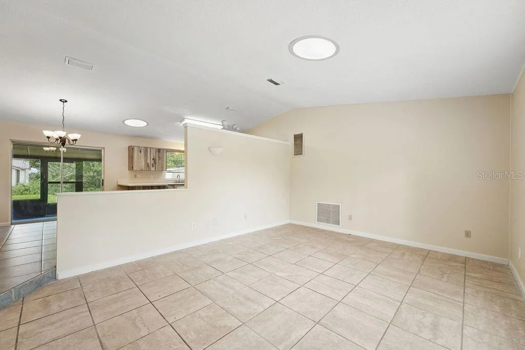 Photo of 2400 JOYCE STREET