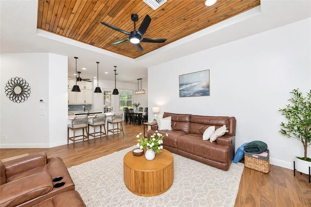 Photo of 1417 LANDVIEW LANE