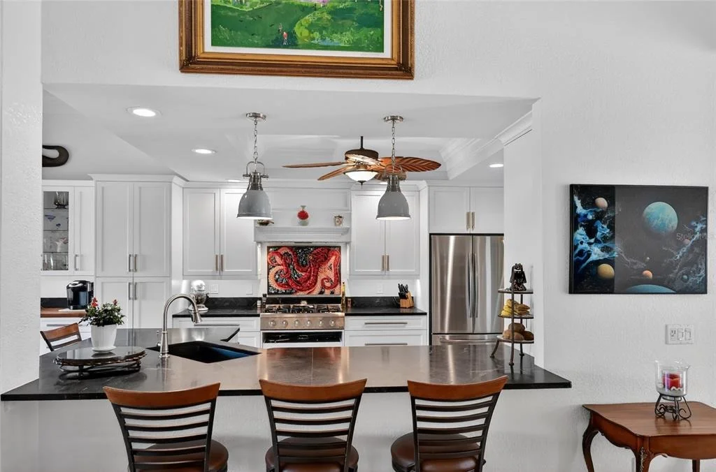 Photo of 10110 CREEKSIDE DRIVE