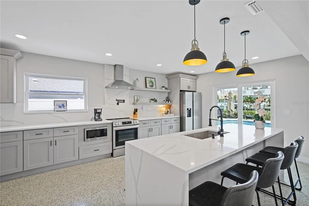 Photo of 136 BAYSIDE DRIVE