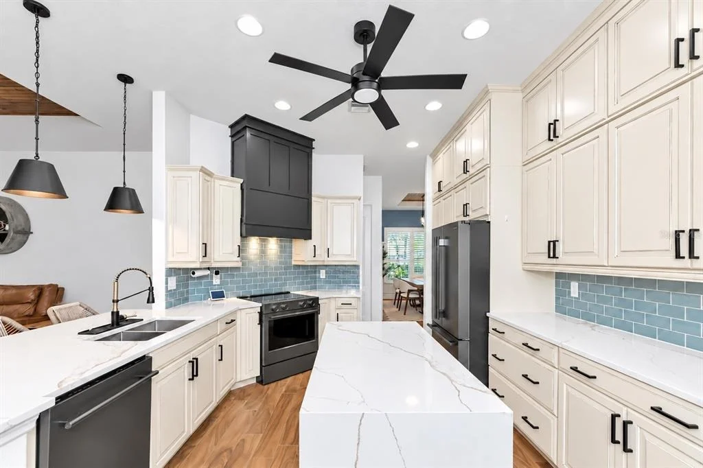 Photo of 1417 LANDVIEW LANE