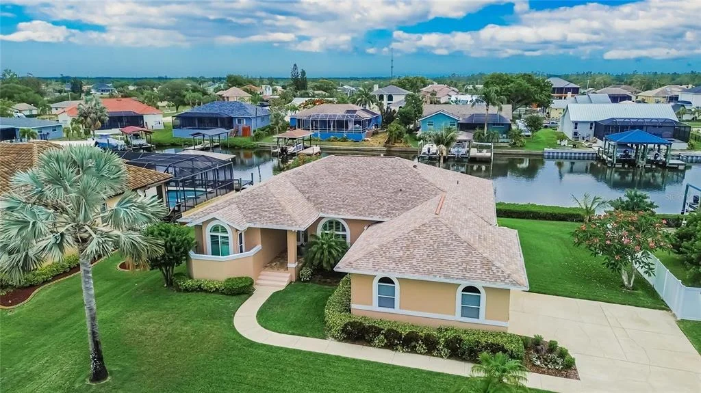 Photo of 806 EAGLE LANE