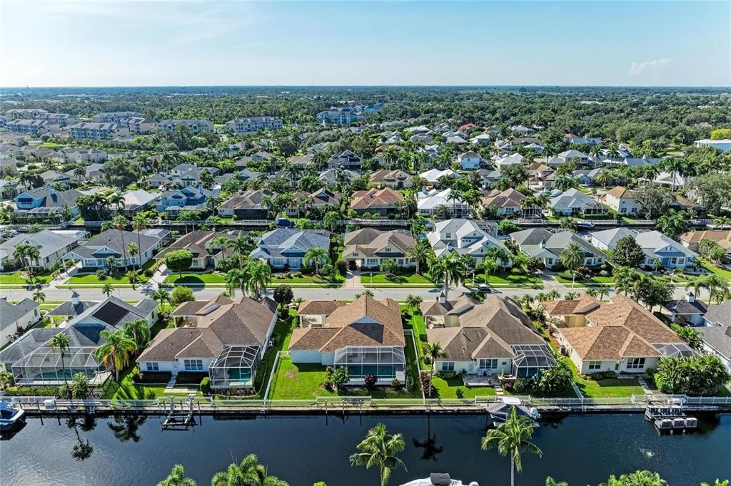Photo of 4727 COMPASS DRIVE