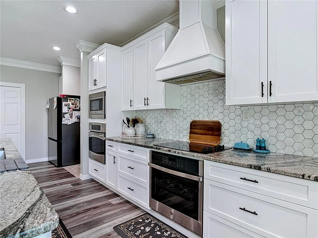 Photo of 38 WINDING CREEK WAY
