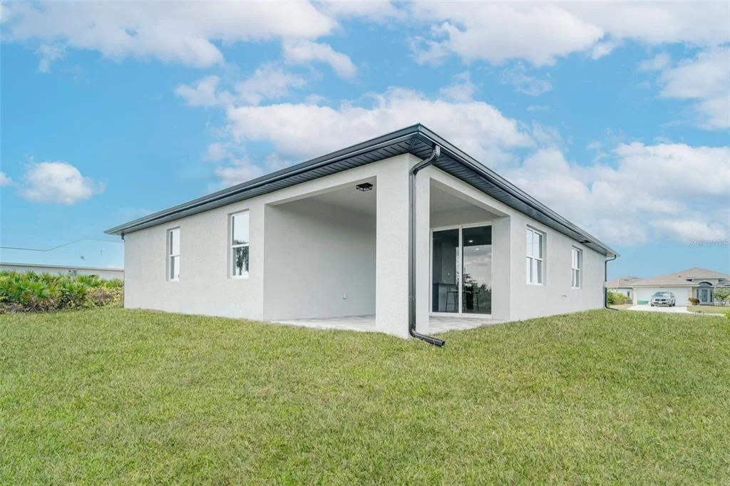 Photo of 384 BAYTREE DRIVE