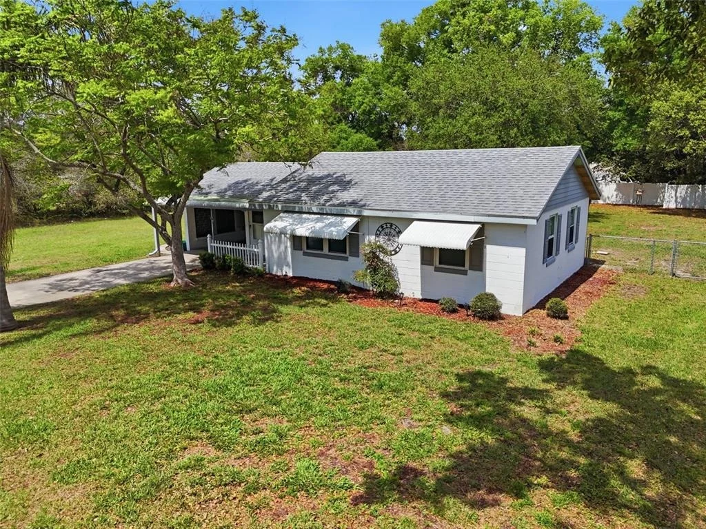 Photo of 8 ANGELES ROAD