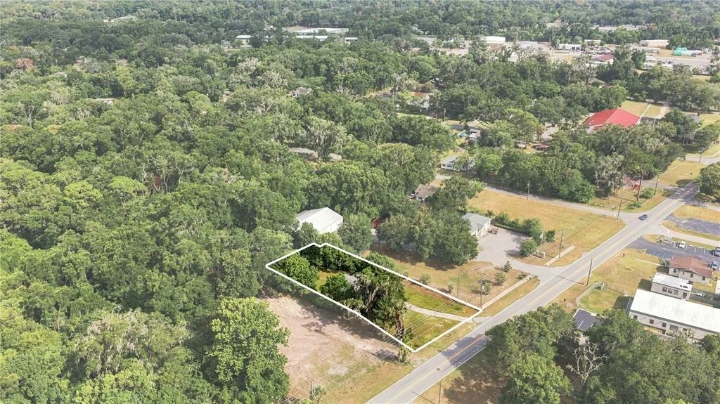 Photo of 2107 NE 8TH ROAD